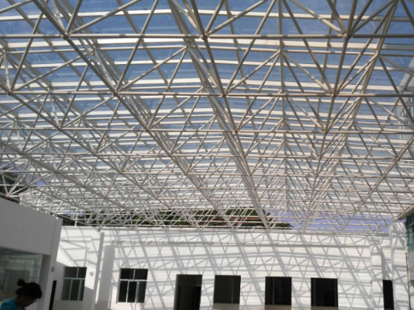 肇东管桁架加工中生产环节哪些需要注意？